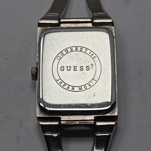 Womens Guess Watch Silver Tone Tank Silver Tone Bracelet Blue Dial New Battery - Picture 9 of 9